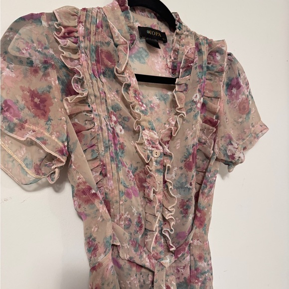 Floral Ruffle Blouse - Pink and Cream - Picture 2 of 4